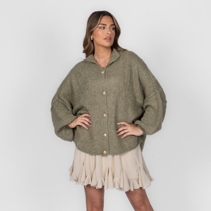 Oversized megztas kardiganas su sagomis