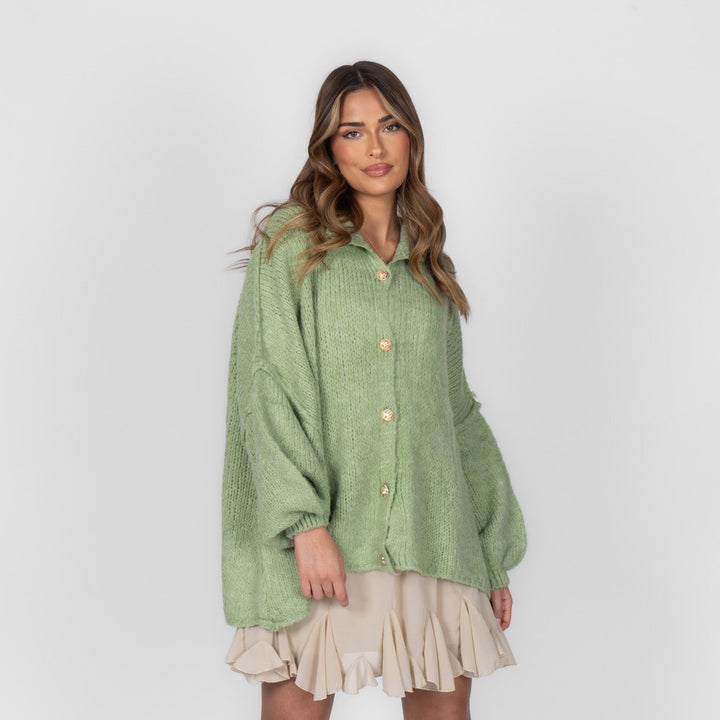 Oversized megztas kardiganas su sagomis